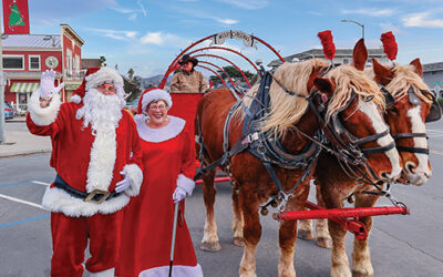Mrs. Claus and Santa — A Cayucos Tradition